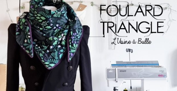 Foulard triangle doublé